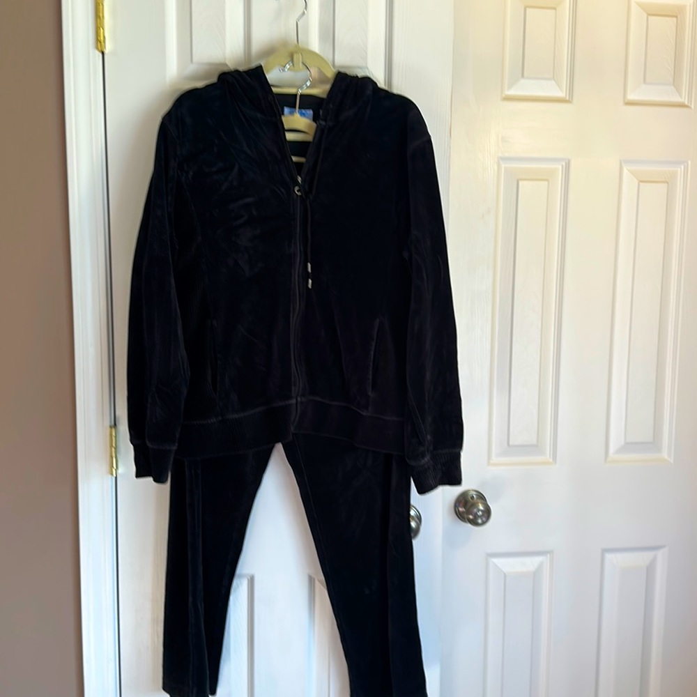 Pacer by Karen Scott black velour track suit, size L